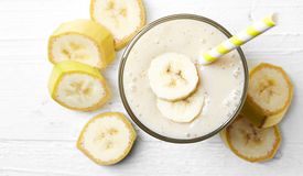 BANANA SHAKE
