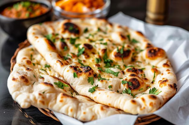 CHEESE GARLIC NAAN