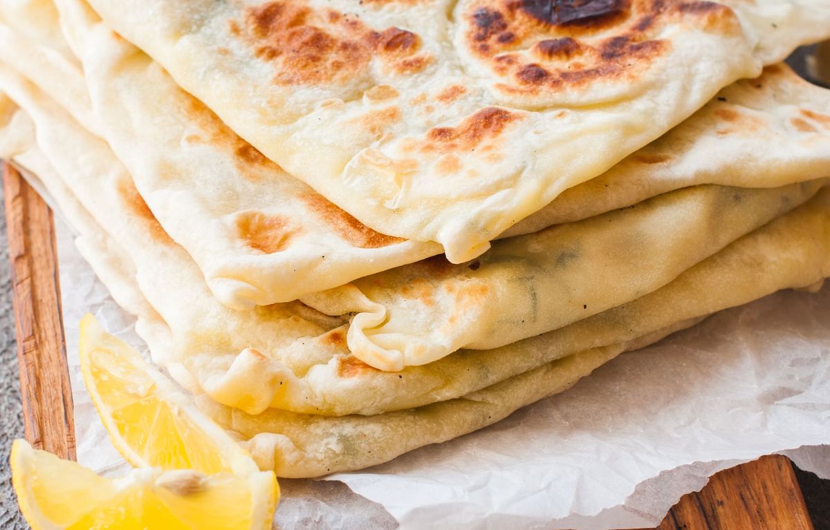 CHEESE NAAN