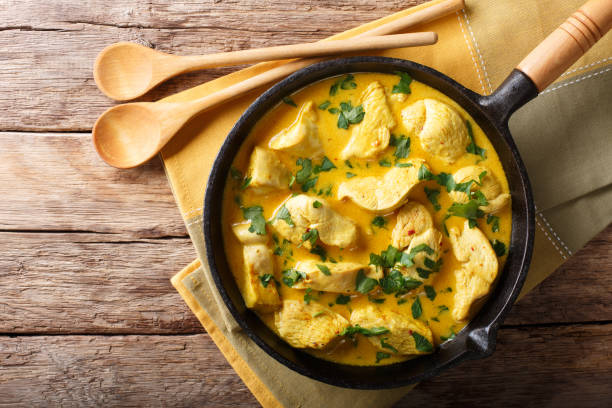CHICKEN KORMA